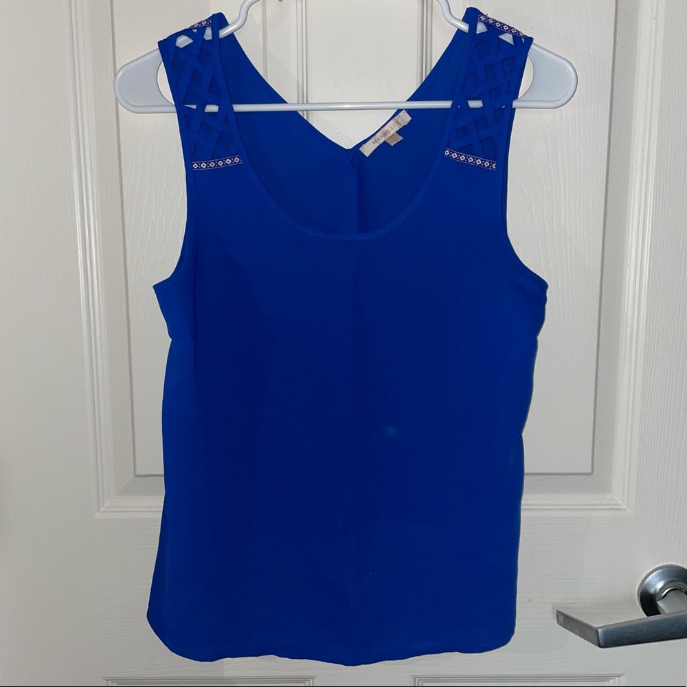 royal blue tank